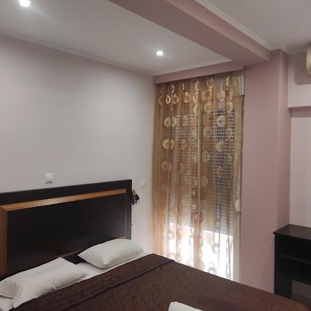 Hotel Louiza Paralía Esterno foto